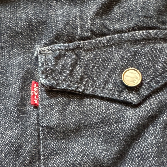 Levi’s Denim Western Snap Button-Up Shirt - Picture 3 of 4
